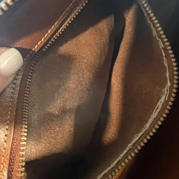 Louis Vuitton monogram 𝒻ℴ𝓇𝓂ℯ𝓇 clutch. - Picture 10 of 10